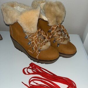 J Crew Ankle Fur Wedge Boots sz 8 M